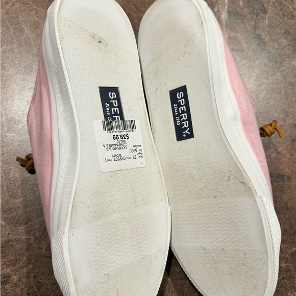 New -  light pink Sperry Shoes. - Picture 4 of 4